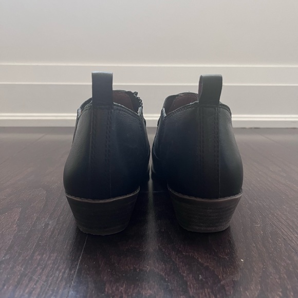 Lucky Brand Ankle Boots - Picture 10 of 12